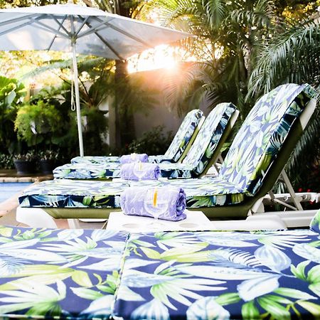Familia Guesthouse & Boutique Hotel フロブレールスダル エクステリア 写真