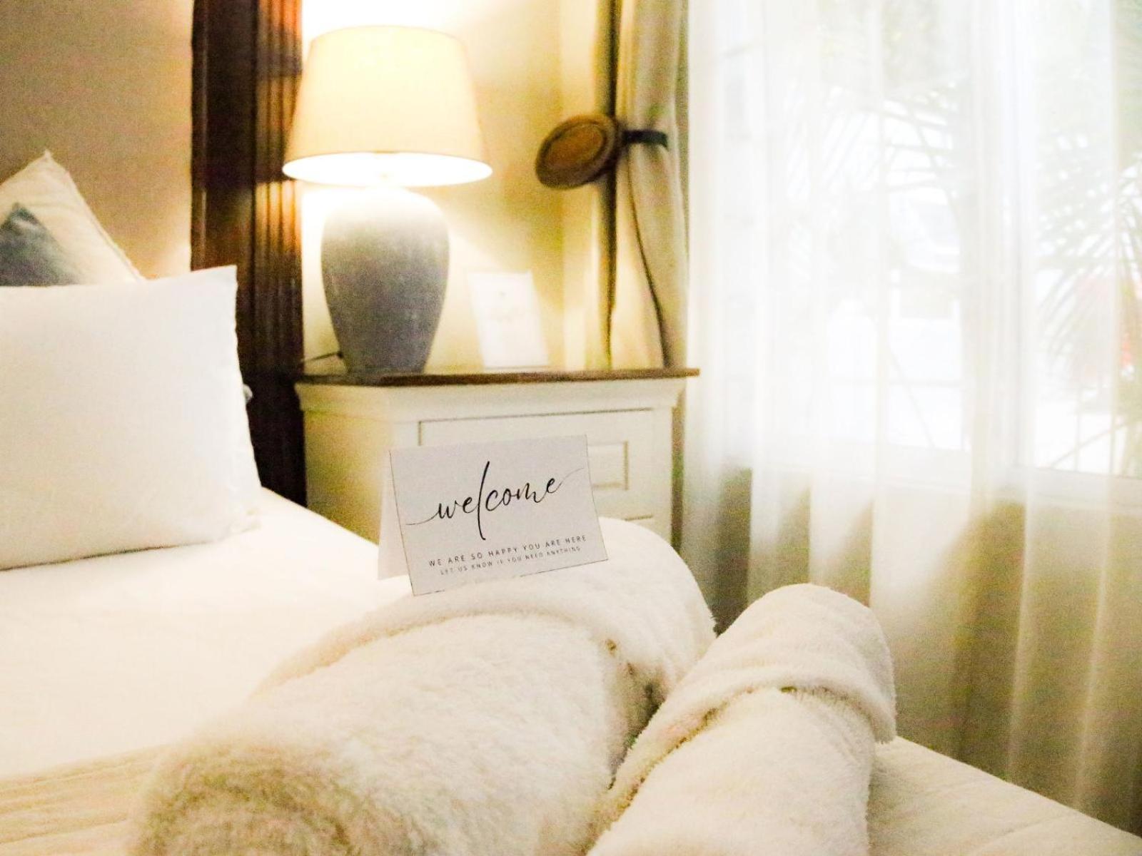Familia Guesthouse & Boutique Hotel フロブレールスダル エクステリア 写真